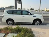 Great condition Nissan Patrol SE 2012 and New Battery and Tires  . Serious buyer